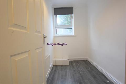 undefined, Manor Park E12