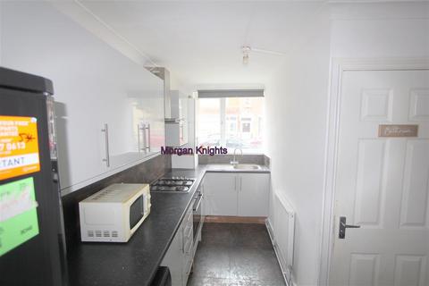 undefined, Manor Park E12