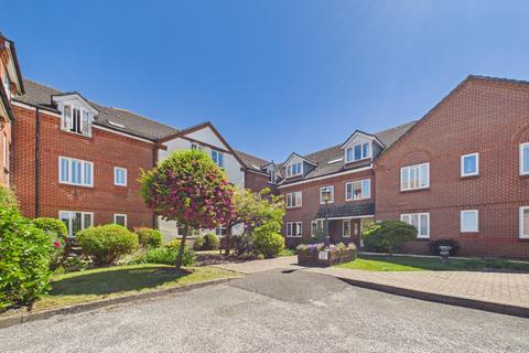 2 bedroom flat for sale, Sarisbury Gate, Dove Gardens, Park Gate