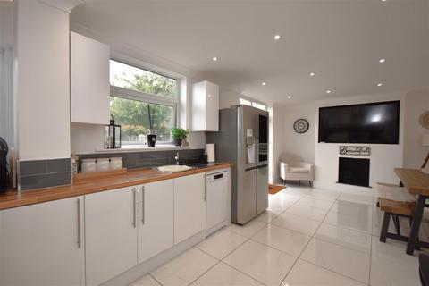 27 Fishers Lane, Wirral, CH61 9NT