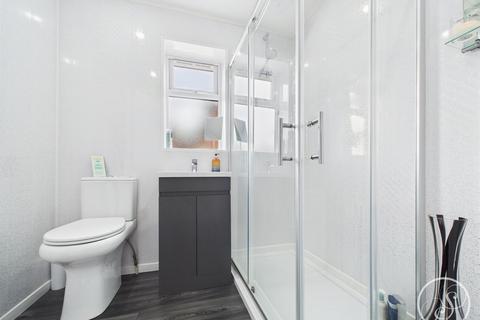 62 Birchfields Rise, Leeds, LS14 2JB