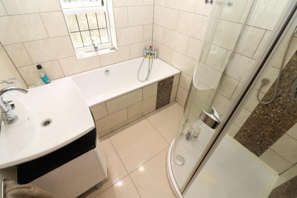 Bath / Shower Room