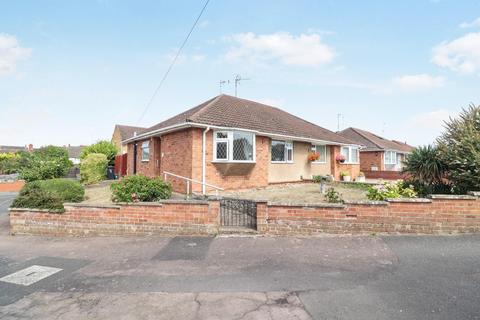 2 bedroom semi-detached bungalow for sale, Mannings Rise, Rushden NN10