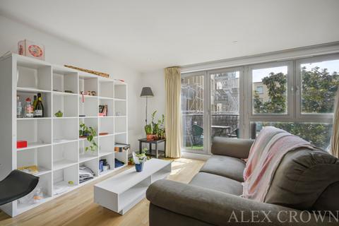 2 bedroom apartment to rent, Carronade Court, Eden Grove,