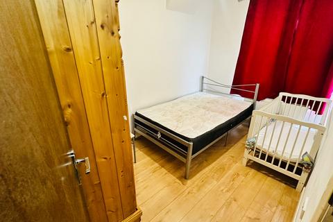 1 bedroom flat to rent, BEAUTIFUL 1 BED FLAT | AVAILABLE NOW, London E11