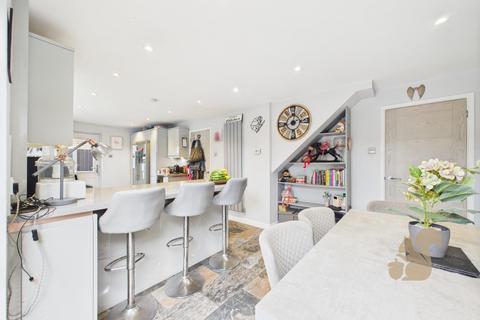 undefined, Asquith Drive, Highwoods