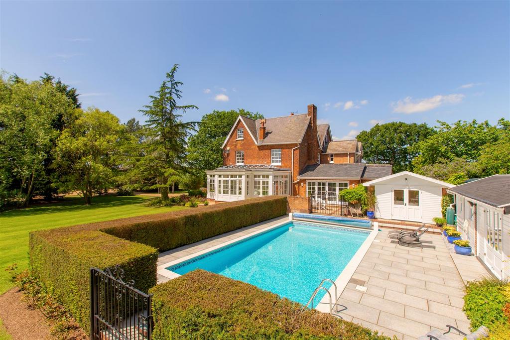 Ingrave Hall HR 015.jpg