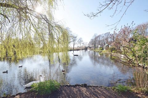 23 Mill Close, Chichester, PO19 3JW