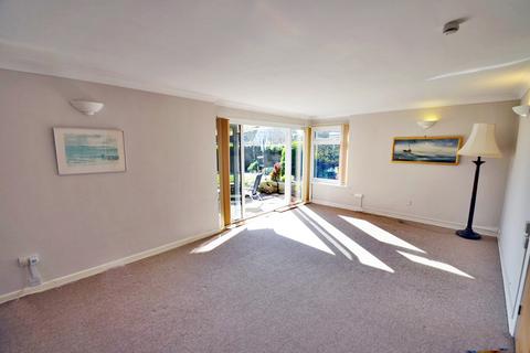 23 Mill Close, Chichester, PO19 3JW