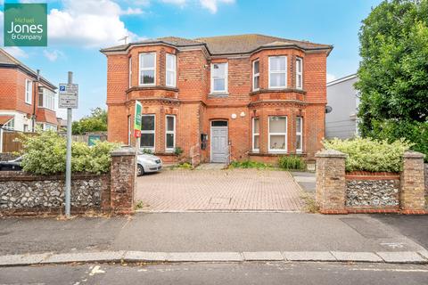 flat/apartment for rent in Southey Road, Worthing BN11