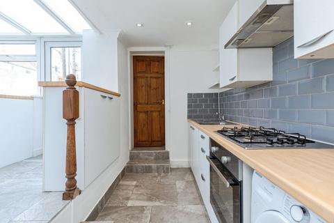 1 bedroom house for sale, Richmond Road, Kent ME7