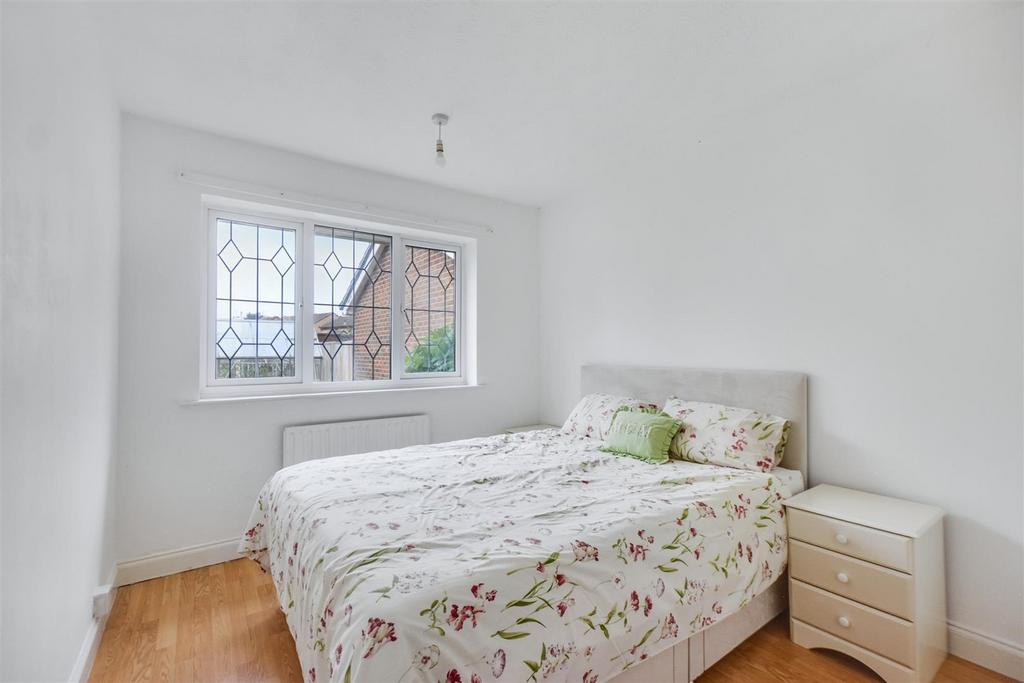 Bedroom 1 1.jpeg