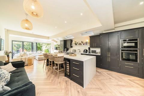 5 bedroom house for sale, Kingscourt Road, London SW16
