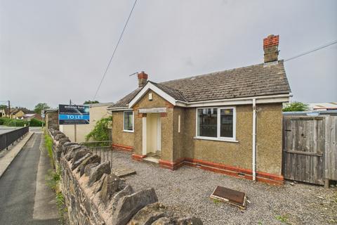 2 bedroom detached bungalow to rent, Cotswold Road, Chipping Sodbury, Bristol, BS37