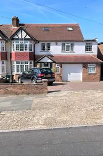 2 bedroom flat to rent, Brookside South, Barnet
