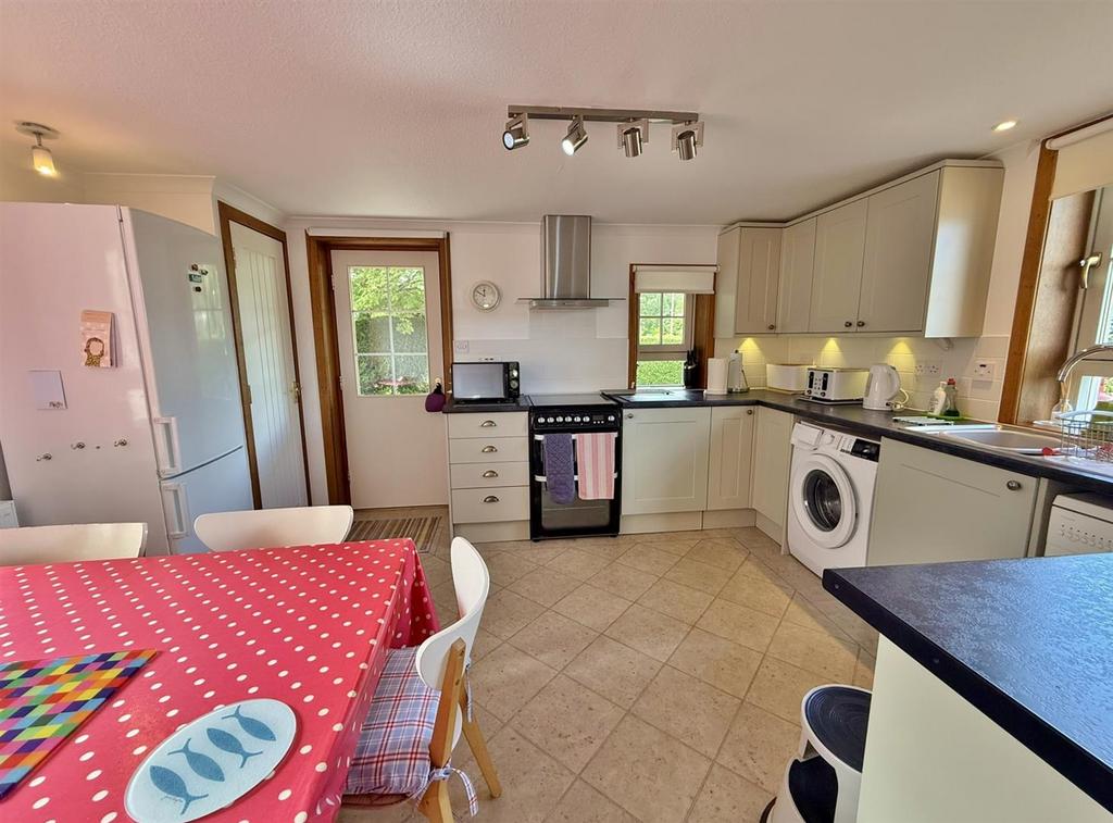 Wellingtonia kitchen from the lounge
