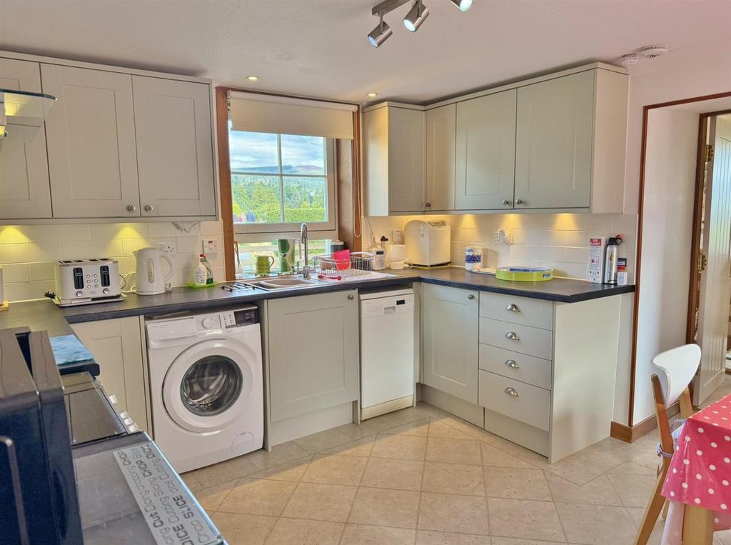 Wellingtonia kitchen