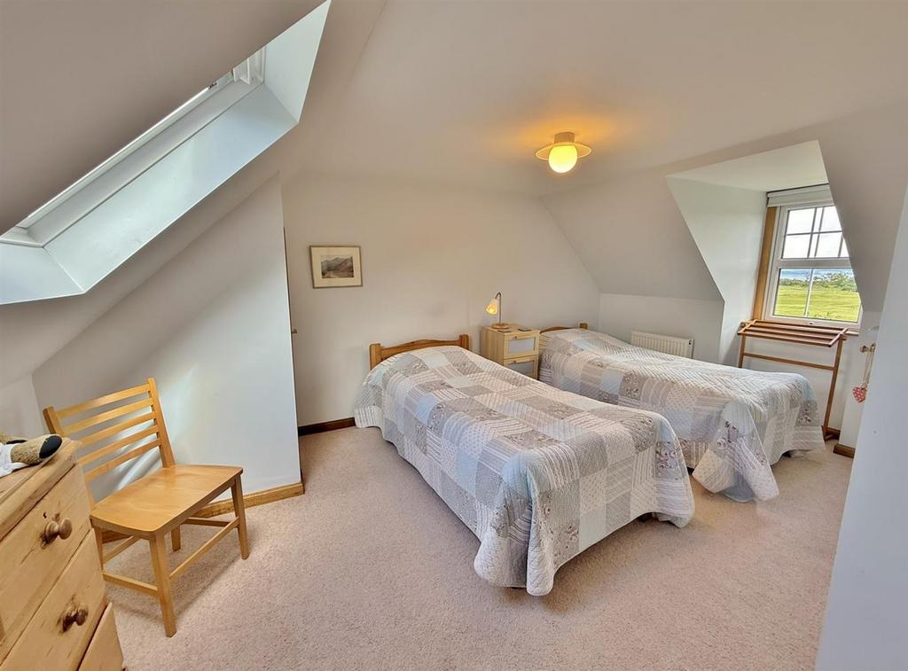 Wellingtonia Bedroom 2