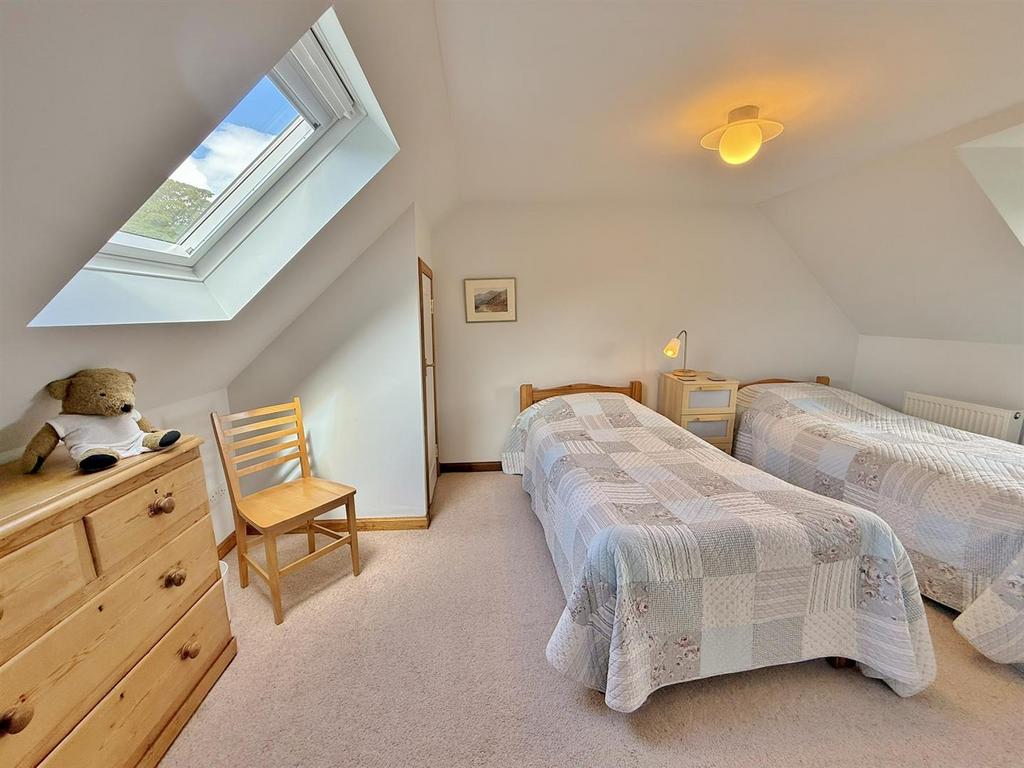Wellingtonia Bedroom 2