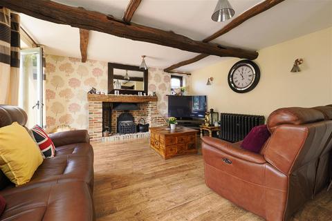 Meadow Cottage Berkeley Close, Dunkirk, Faversham, ME13 9TR