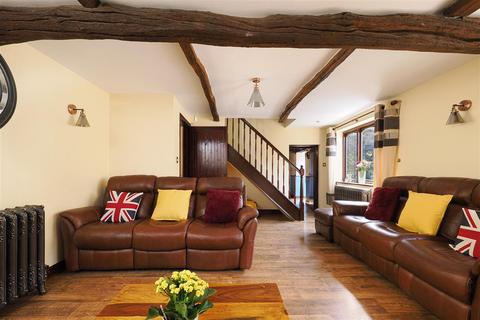Meadow Cottage Berkeley Close, Dunkirk, Faversham, ME13 9TR