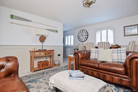 2 bedroom apartment for sale, Central Parade, Herne Bay