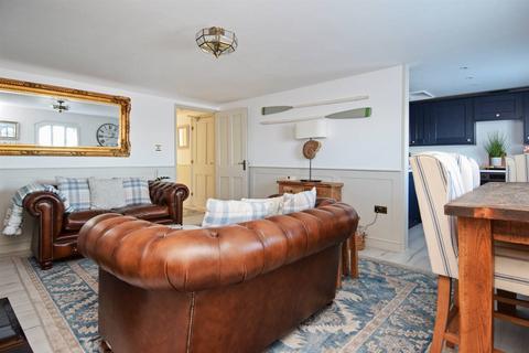 2 bedroom apartment for sale, Central Parade, Herne Bay