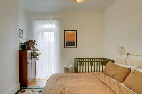 12a Laleham Road, London, SE6 2HT