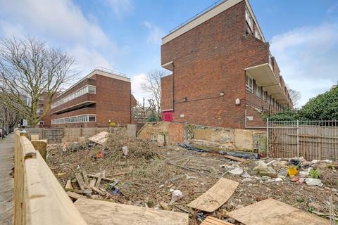 Land for sale, 74 Pembroke St London N1 0DP
