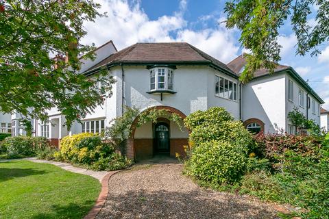 4 bedroom terraced house for sale, Norton Way South, Letchworth Garden City SG6