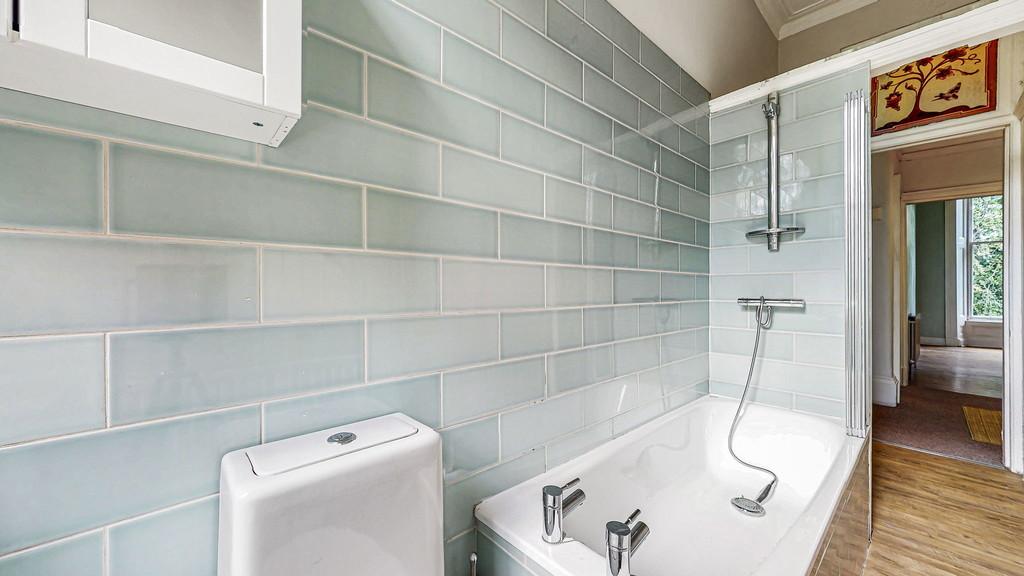 36-web-or-mls-68 Kelvin Drive Flat 1.1 42