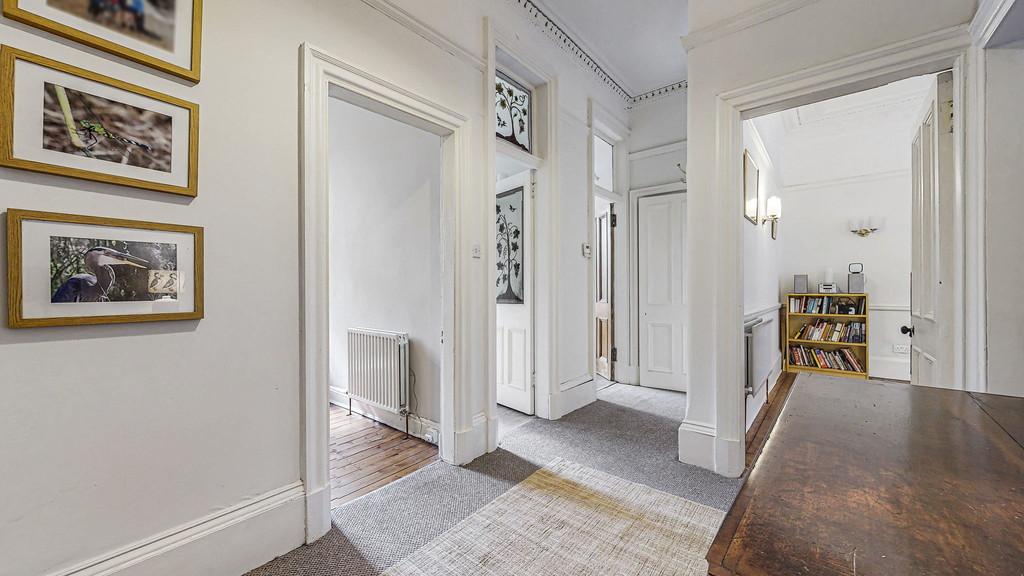 15-web-or-mls-68 Kelvin Drive Flat 1.1 21
