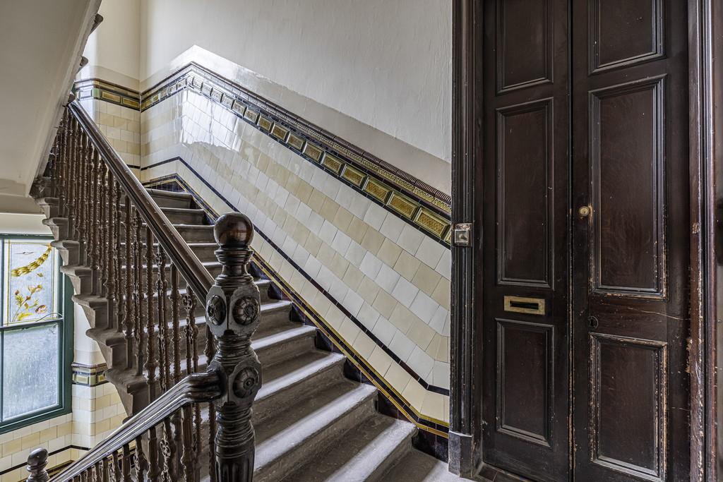 10-web-or-mls-68 Kelvin Drive Flat 1.1 6