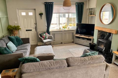 4 bedroom detached house for sale, Commercial Road, Alford LN13