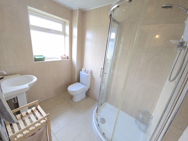 En-Suite to Bedroom