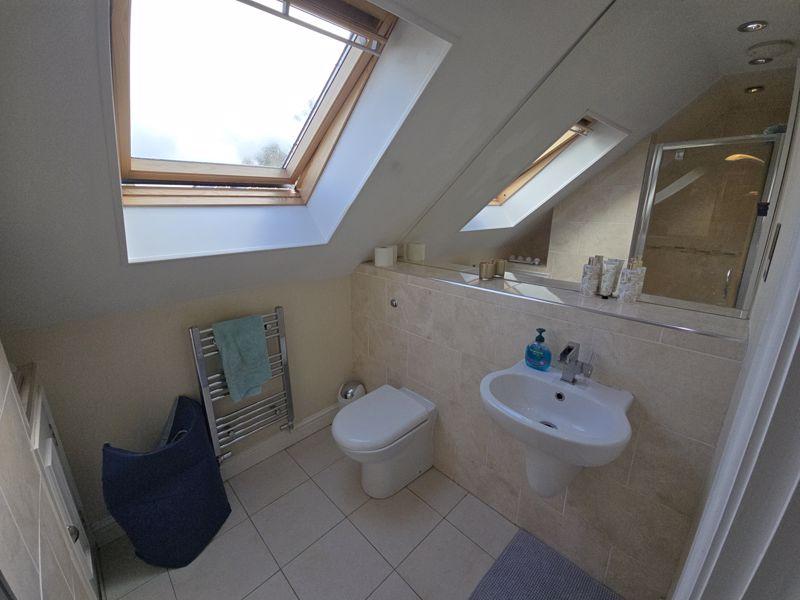 En-Suite to Bedroom