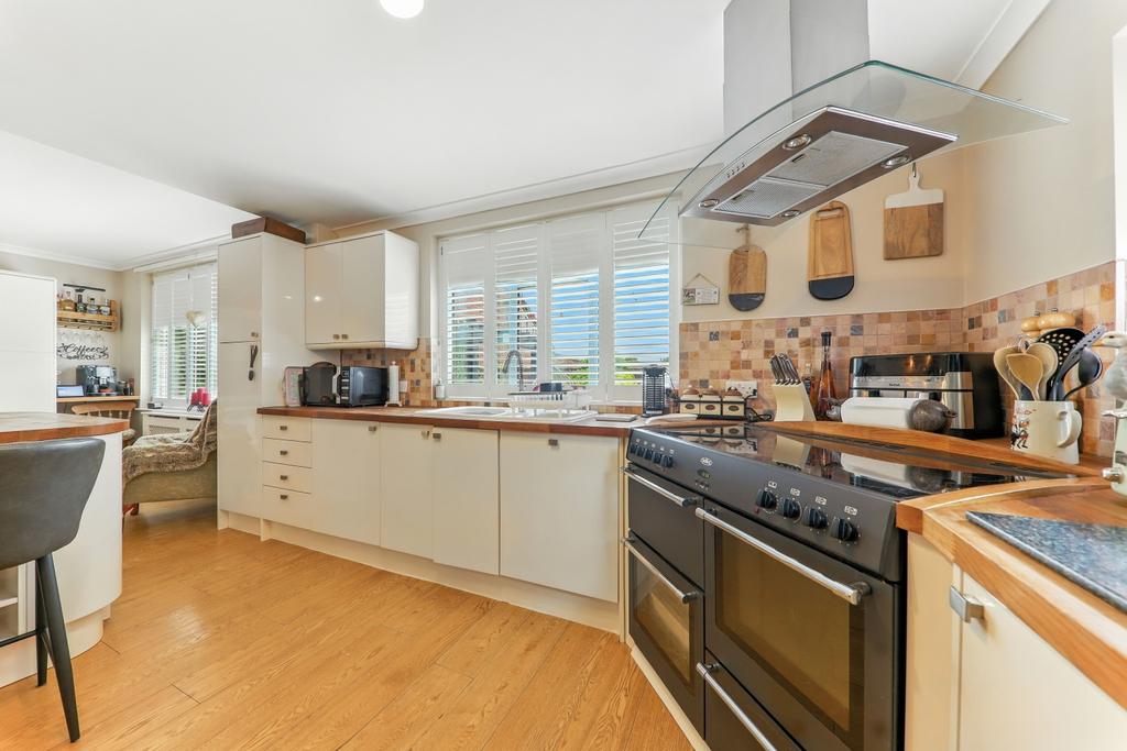 Kitchen 2 - High Green Road - Ewe Move Pontefract