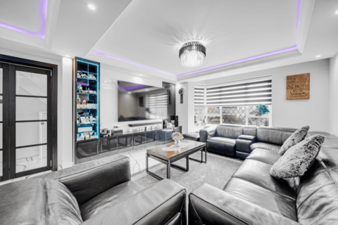 undefined, Elmhurst Road, Slough, SL3