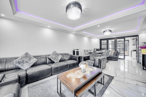 undefined, Elmhurst Road, Slough, SL3