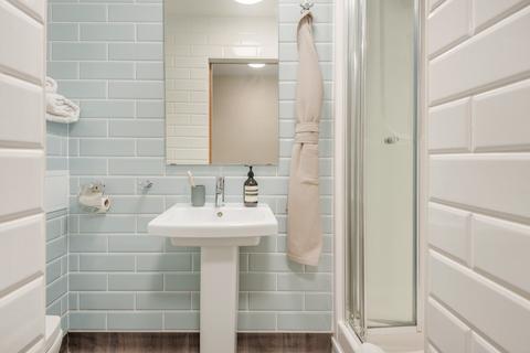 Flat share to rent, Queens Drive