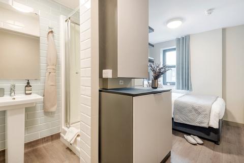 Flat share to rent, Queens Drive
