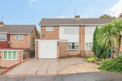 5 Lambert Drive, Burntwood, WS7 2DR