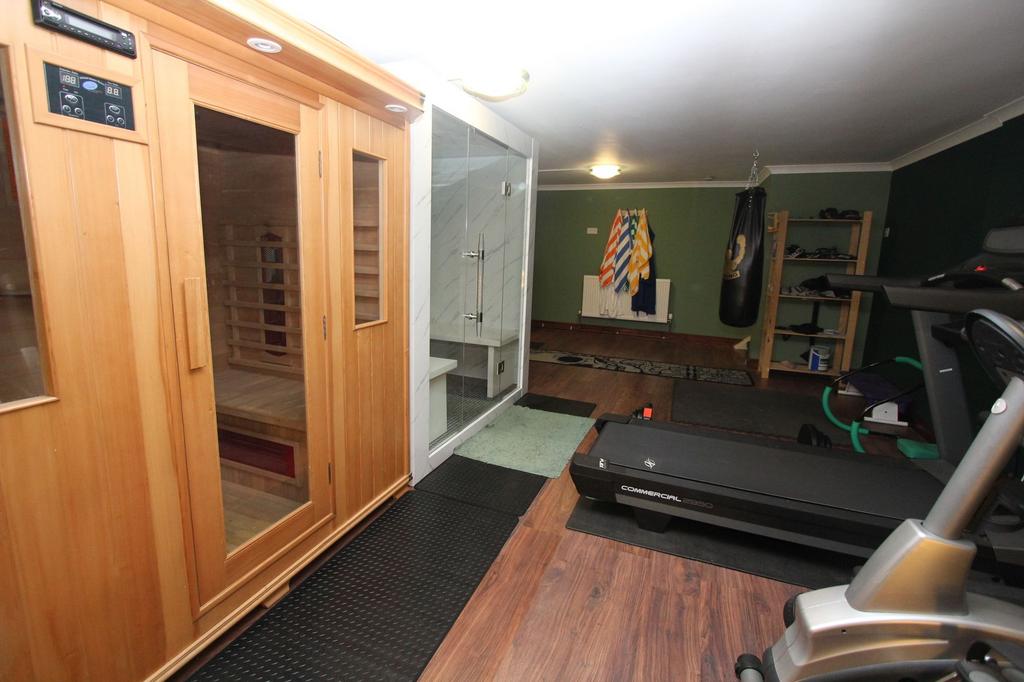 Gym with Steam Room and Sauna