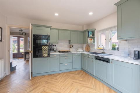 4 bedroom link detached house for sale, The Courtyard  Chester Road, Northwich CW8