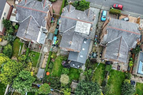 13 Beech Avenue, Manchester, M22 4JE
