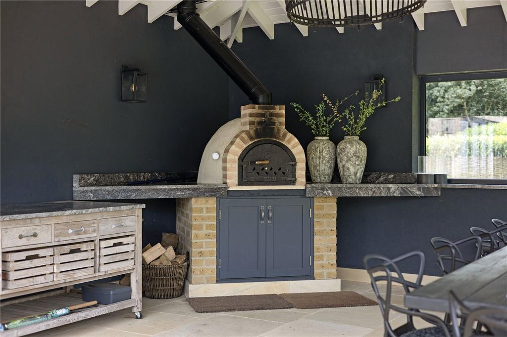 Pizza Oven