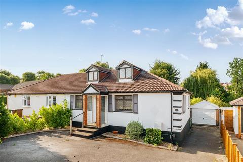 undefined, Chiltern Avenue, Bushey WD23