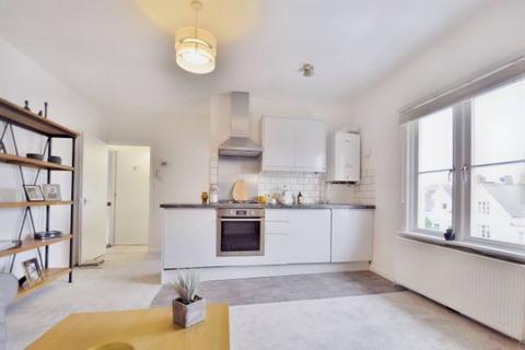 1 bedroom flat to rent, St. Stephens Avenue, London W12
