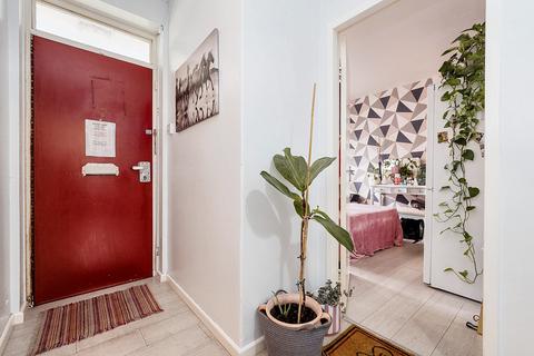 3 bedroom flat for sale, Lordship Lane, London, SE22