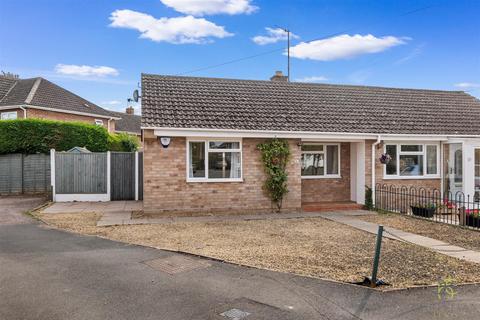 1 bedroom bungalow for sale, St. Peters Close, Evesham WR11